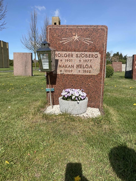 Grave number: R 01 363, 364