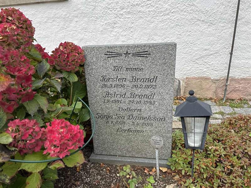 Grave number: BR 1 5    1 A