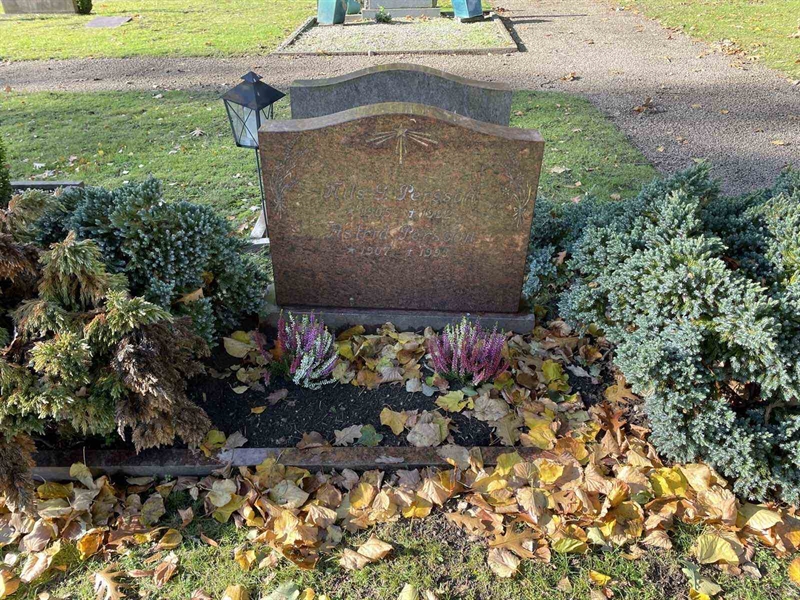 Grave number: VV 5   319, 320