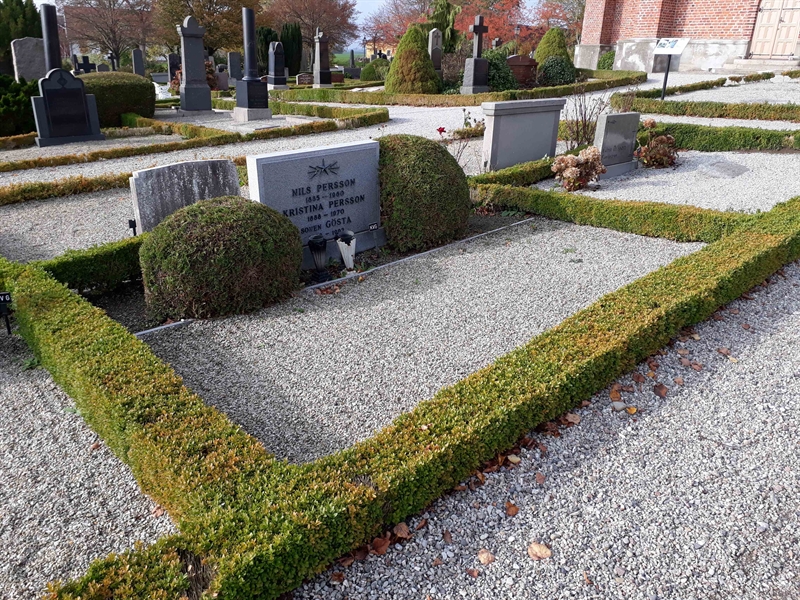 Grave number: TU 15    009