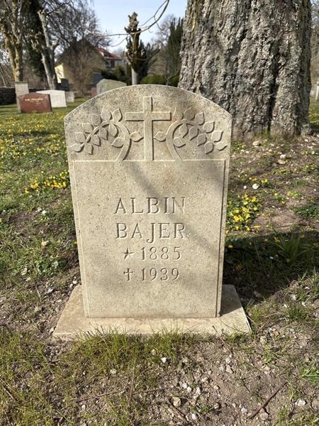 Grave number: LI   127