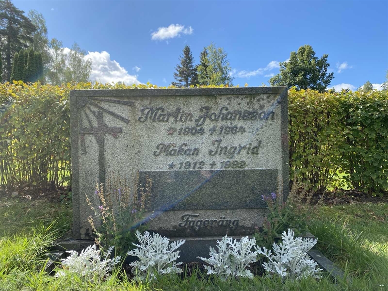 Grave number: 1 17 39, 40