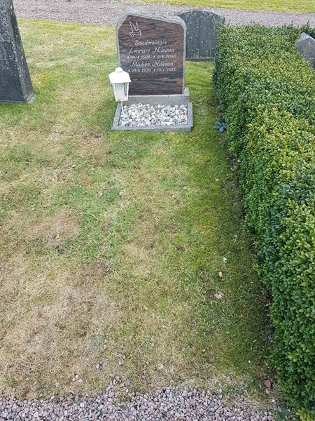 Grave number: RK J 1     2