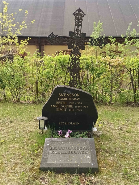 Grave number: SÖ 01    29-30