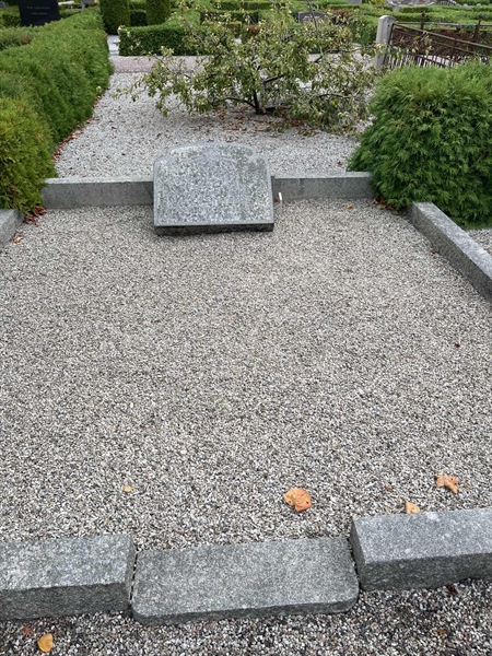 Grave number: VK I   104