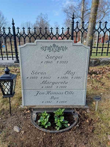 Grave number: D G 1 307