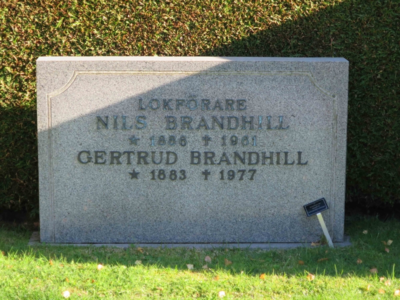 Grave number: HÖB 49    25