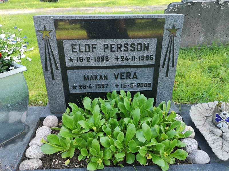 Hautatunnus: NK 02    39