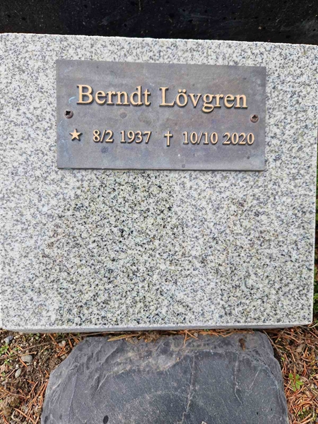 Grave number: 501 07 13A, 13B