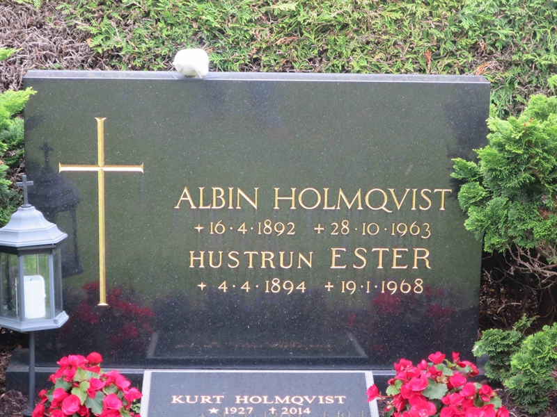 Grave number: HÖB 61    27