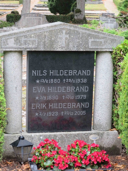 Grave number: HÖB 16    64
