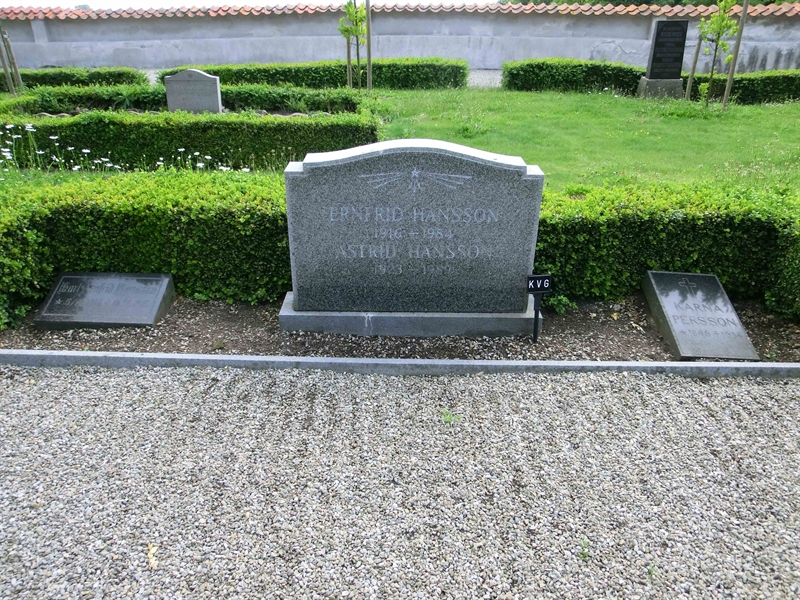 Grave number: KÄ B 113-114