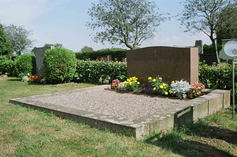 Grave number: B1 6    26