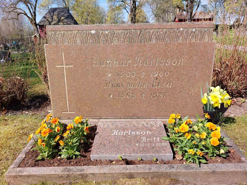 Grave number: HÖ 4  123, 124