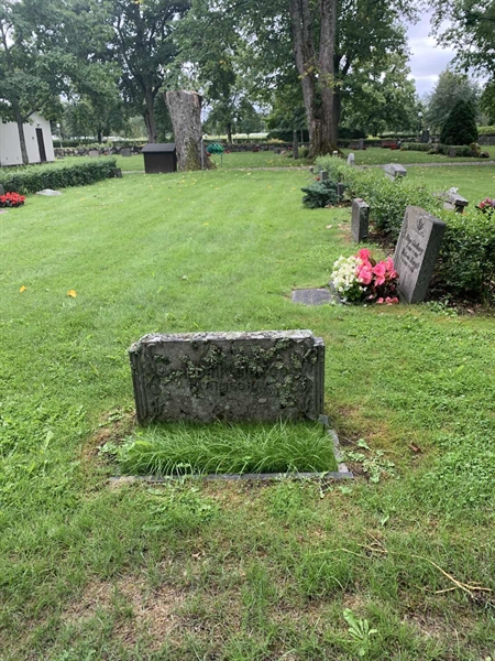 Grave number: 1 GK  335