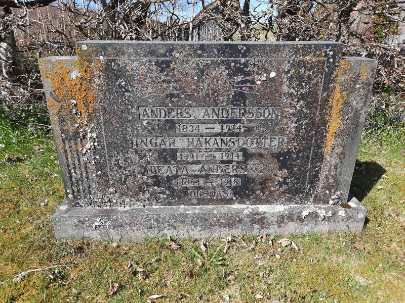 Grave number: VN E   212-215