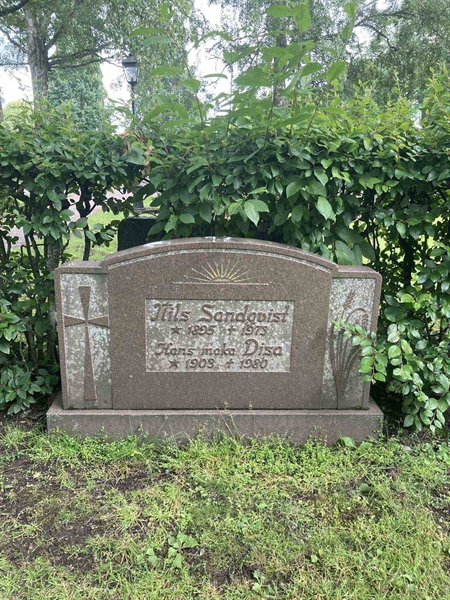 Grave number: 11 HJ   137-138