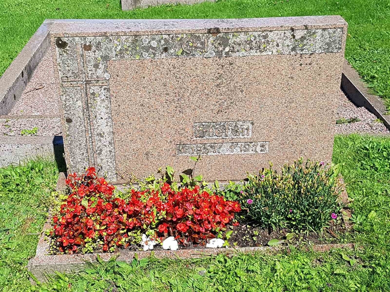 Grave number: 06 61041