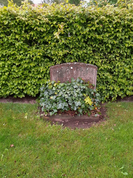 Gravnummer: ROG F  150, 151