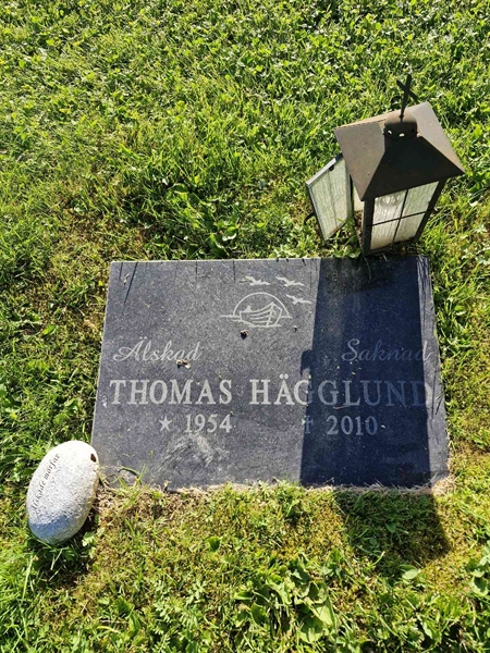 Gravnummer: 1 LINBL 75
