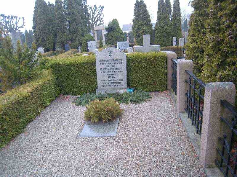 Grave number: NK IV    49