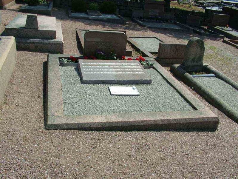 Gravnummer: 2  1044-1045