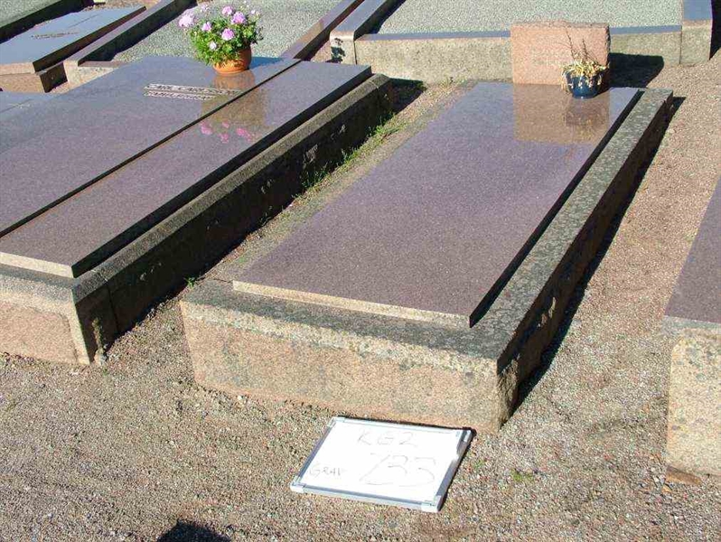 Hautatunnus: 2   733