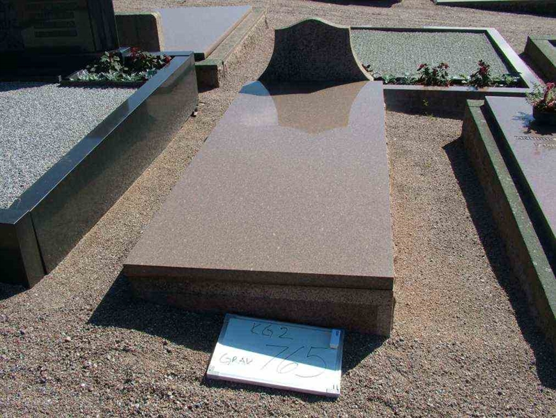 Hautatunnus: 2   765