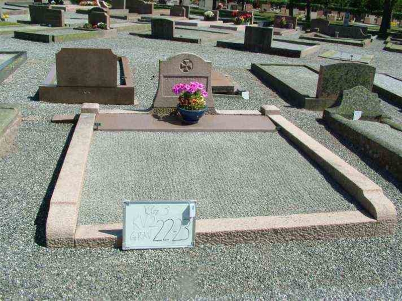 Gravnummer: 3 02    22-23