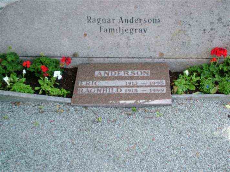 Gravnummer: 3 02   304-305