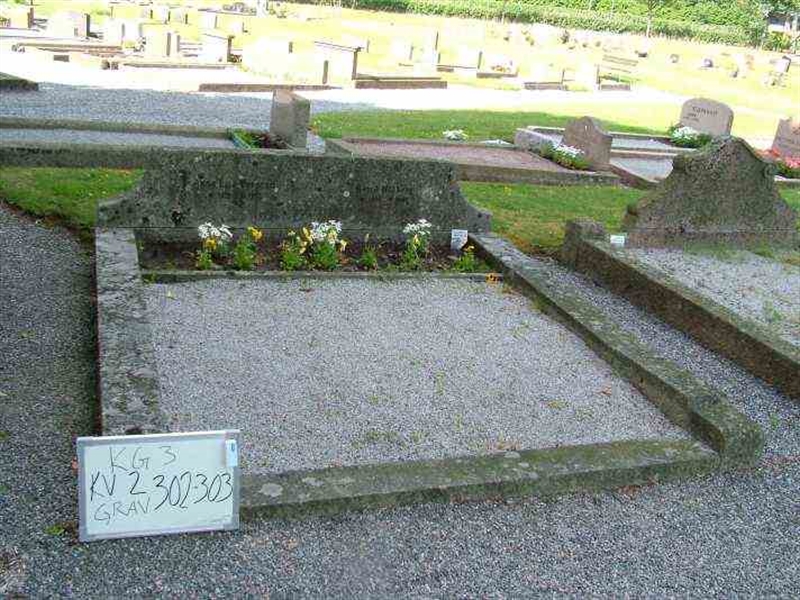 Hautatunnus: 3 02   302-303