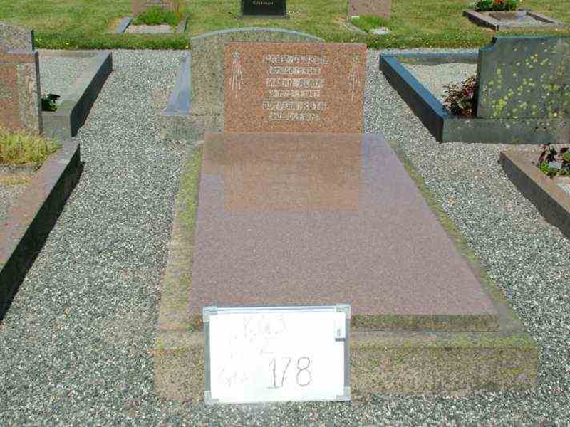 Gravnummer: 3 02   178