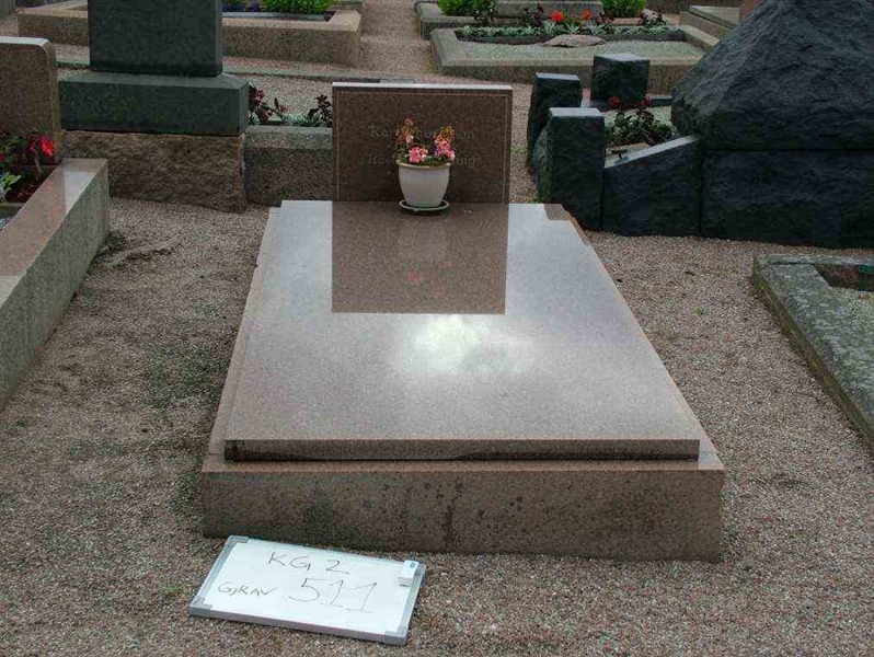 Grave number: 2   511