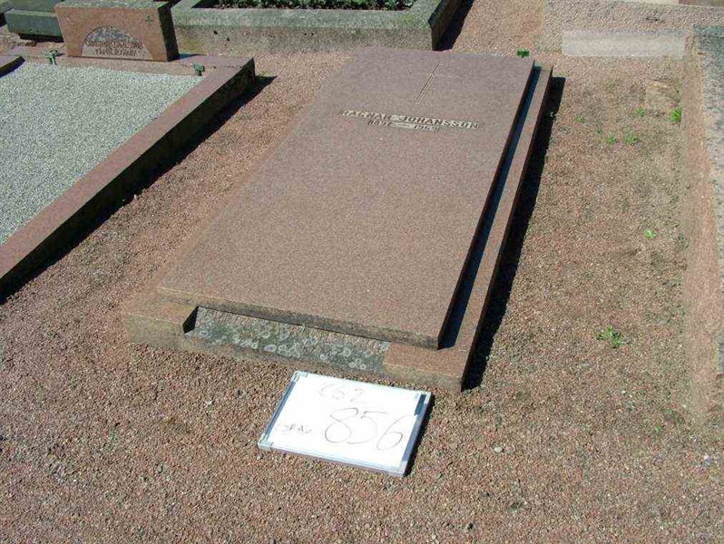 Hautatunnus: 2   856