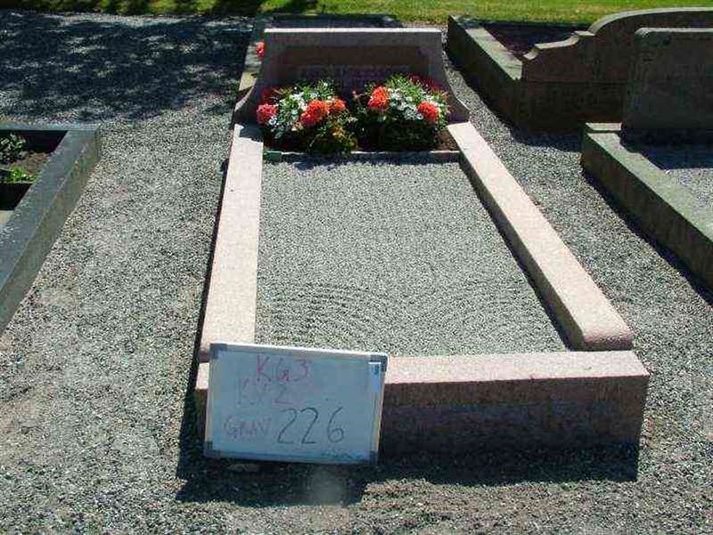 Gravnummer: 3 02   226