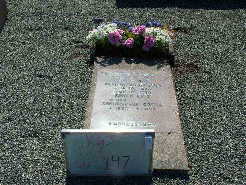 Grave number: 3 02   147