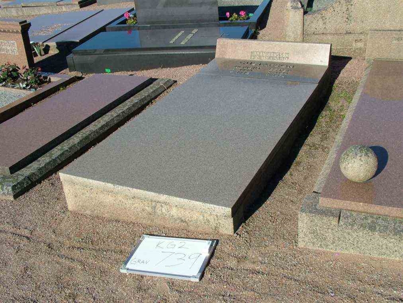 Grave number: 2   739