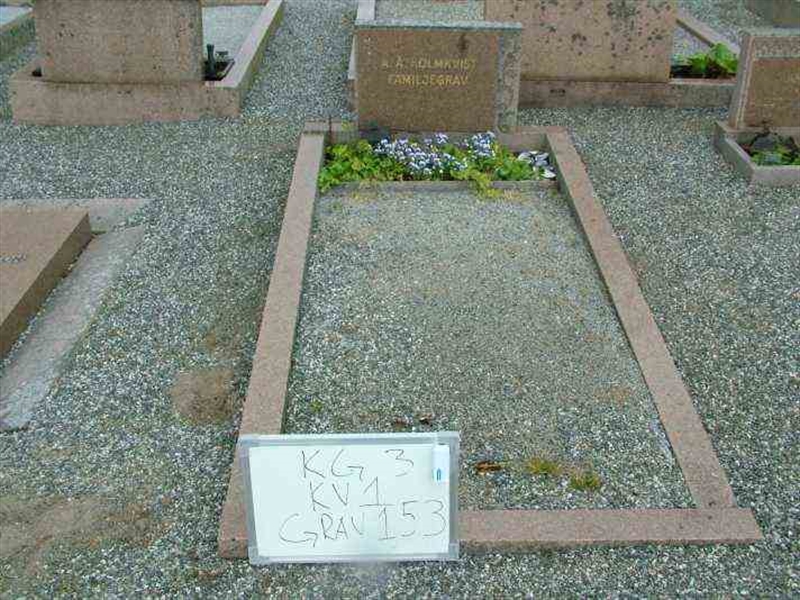 Grave number: 3 01   153