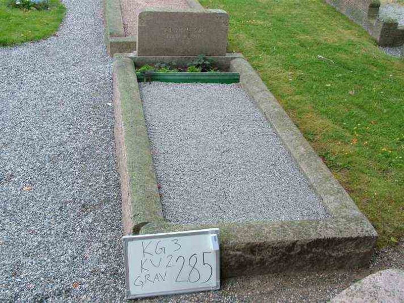 Gravnummer: 3 02   285