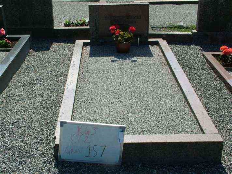 Gravnummer: 3 02   157