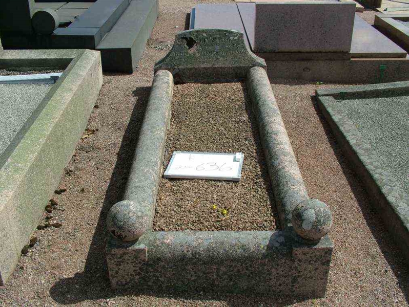 Grave number: 2   636