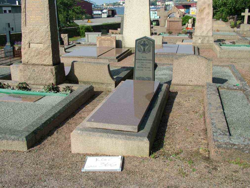 Grave number: 2   366