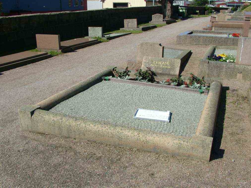 Hautatunnus: 2   810-811