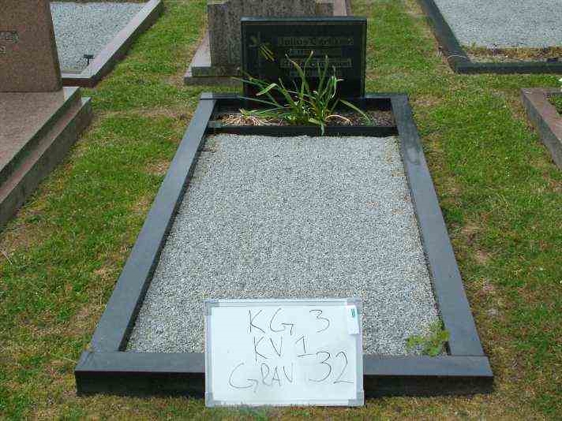 Gravnummer: 3 01    32