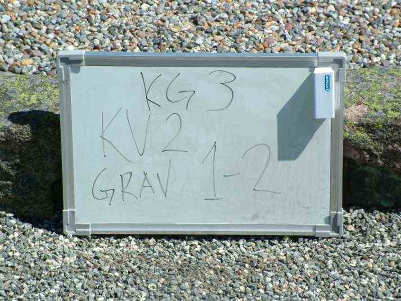 Gravnummer: 3 02     1-2