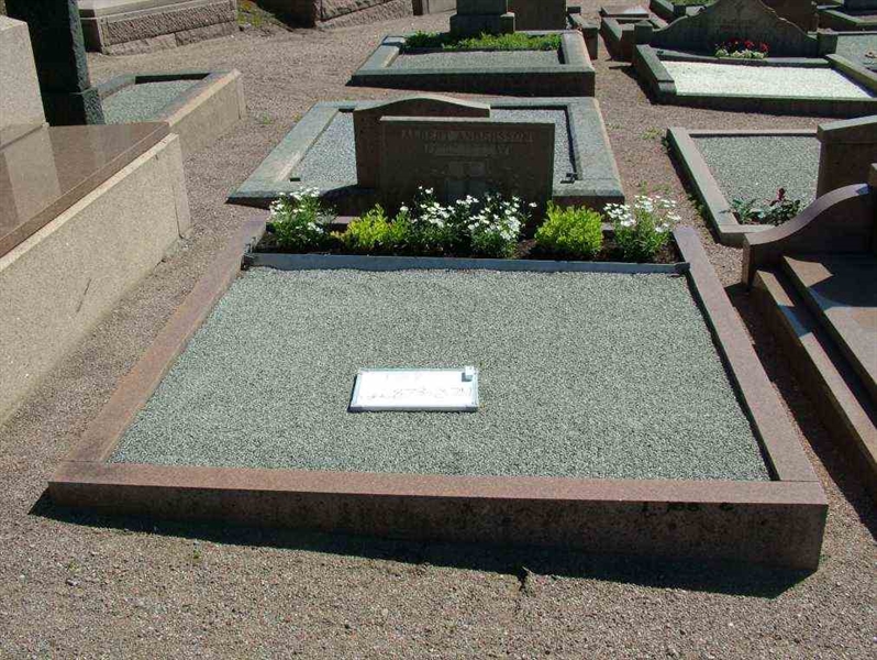 Gravnummer: 2   873-874