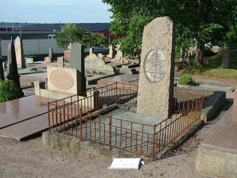 Hautatunnus: 2   355-356