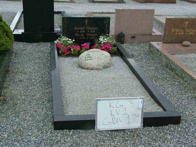 Gravnummer: 3 01   179