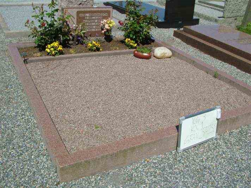 Grave number: 3 01   257-258