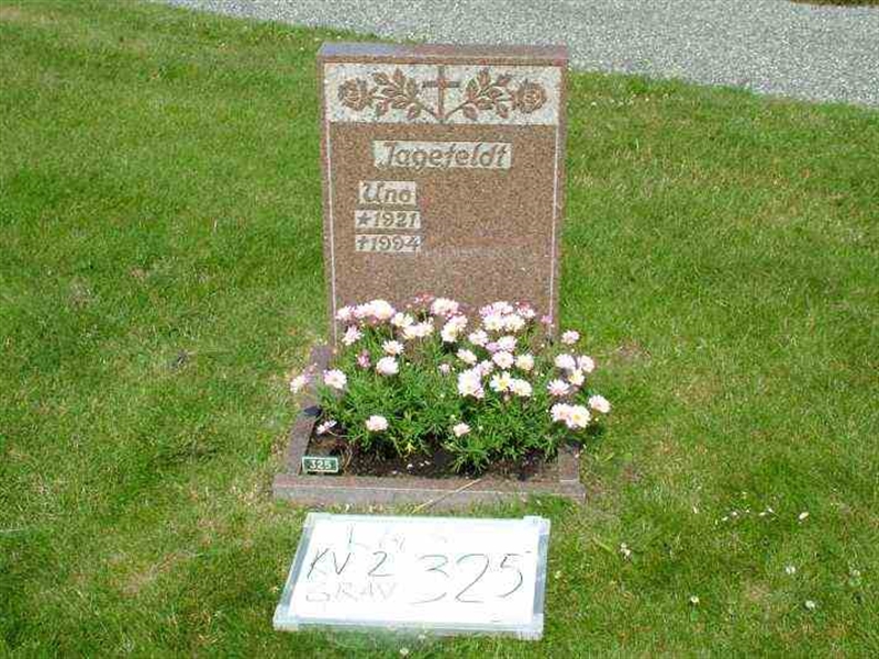 Hautatunnus: 3 02   325